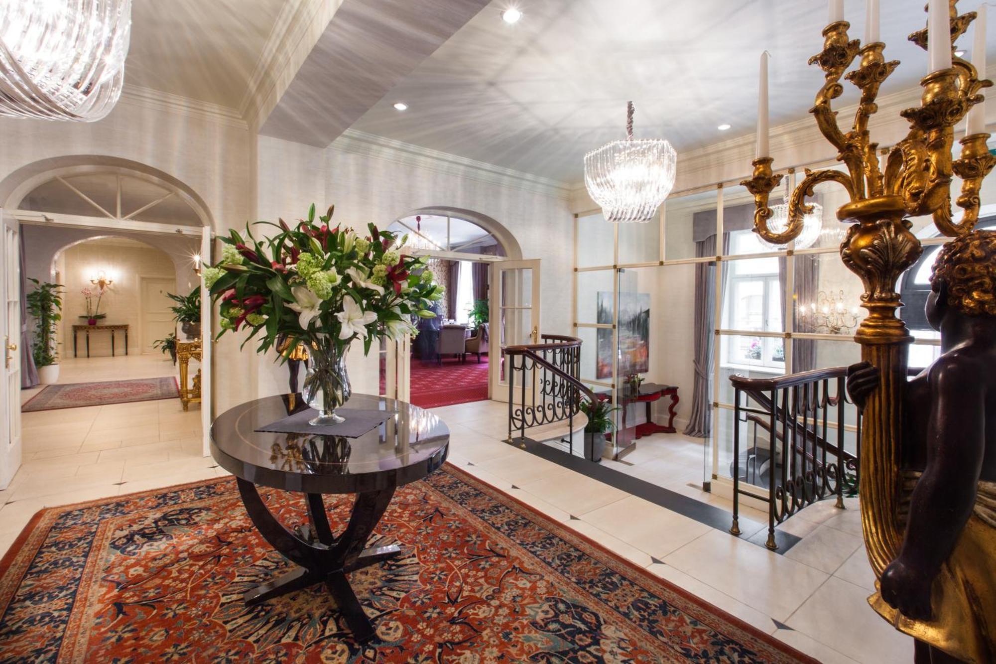 Hotel Grand Palace - Small Luxury Of The World